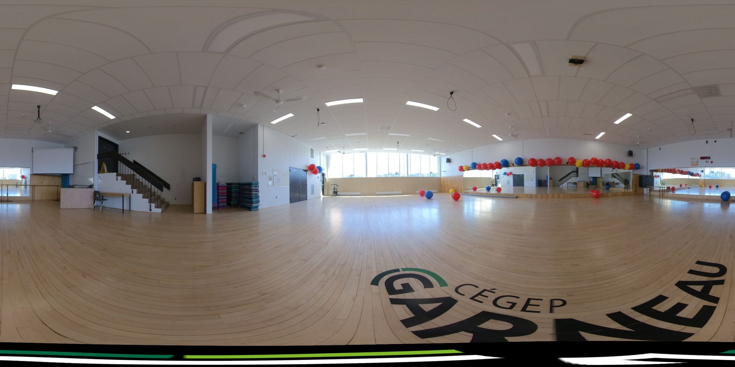 Vue 360 de la Salle de danse